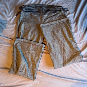 Lululemon yoga pants